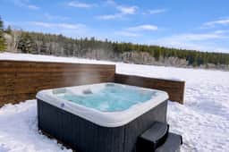 Suncadia Luxury Cabin with Hot Tub, Fire pit & EV